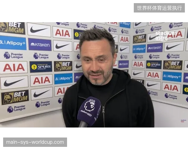 德泽尔比的球队坚持传控打法，刘易斯·邓克是后场出球核心，场均完成73次精准传球